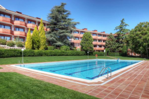 Гостиница Montserrat Hotel & Training Center  Кольбато